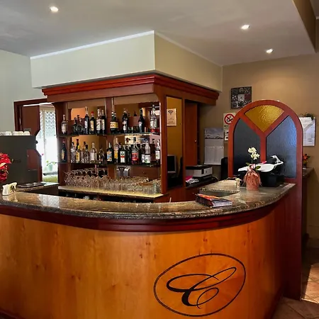 Carla Hotel 2*